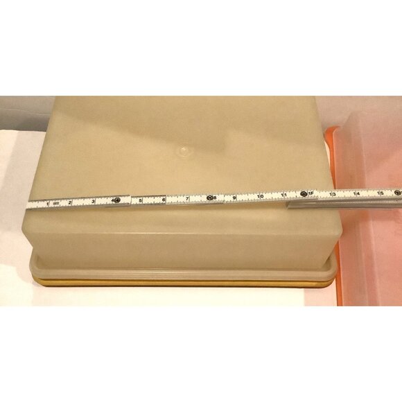 Vtg Tupperware Sheet Cake Takers, Set of 2 , 2 diff sizes-4 pcs-2 bottoms/2 lids - Picture 7 of 13